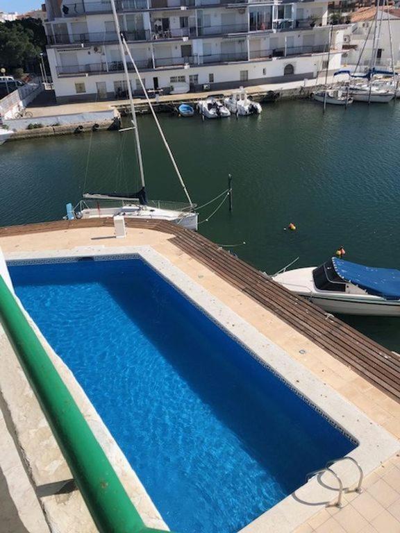 Bonito Apartamento En Roses Zona Familiar Eksteriør billede